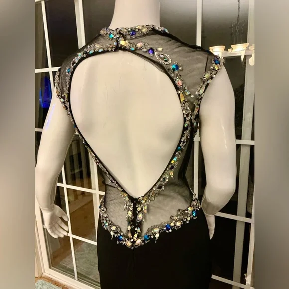 Mac Duggal Prom Event Black Beaded Evening Gown Embellished Bodice Woman Size 4 - Picture 8 of 16